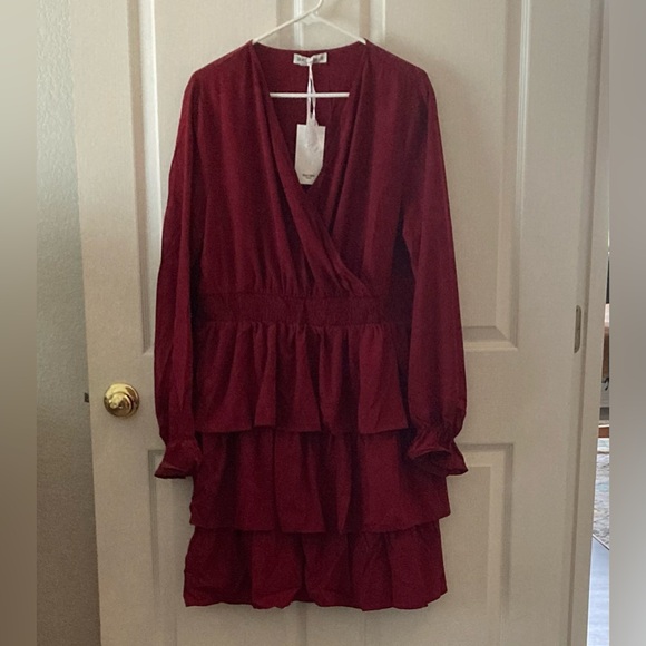 NWT Elegant Burgundy Tiered Dress 2X - Picture 1 of 1